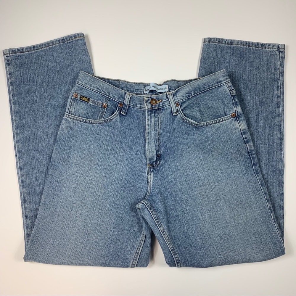 Lee 32’32” Med Wash Relaxed Straight Leg Jeans